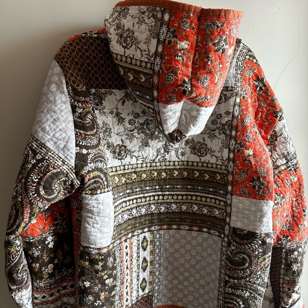 Handmade quilt hoodie - Picture 2 of 4